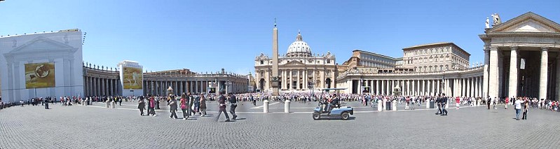 Der Petersplatz in Rom im Mai 2010