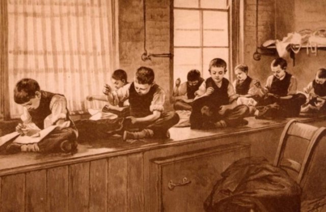 „Schneiderwerkstatt in einer Besserungsanstalt für Knaben“: Erziehung und Disziplinierung durch Arbeit im „Fürsorgeheim“; kolorierter Holzstich um 1900