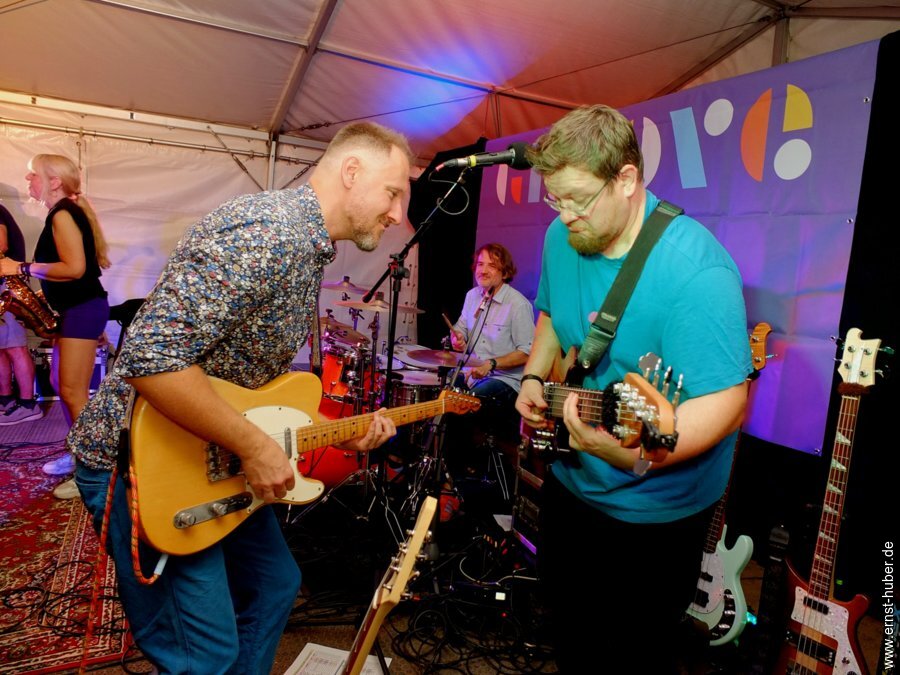 groove_buzzters___052.jpg