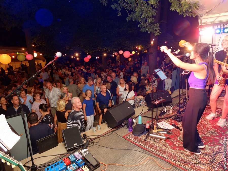 groove_buzzters___055.jpg