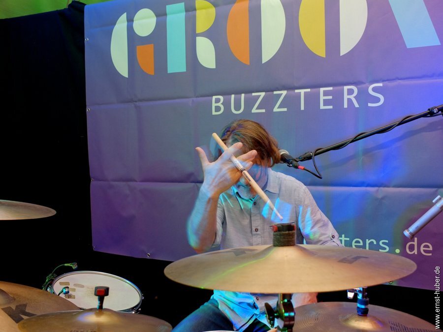 groove_buzzters___133.jpg
