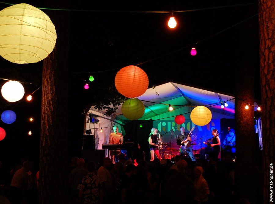 groove_buzzters___218.jpg