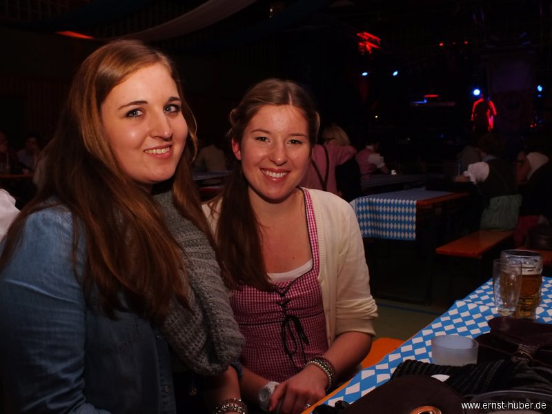 trachtenparty__128.jpg